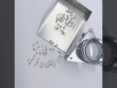 Loses Labor gewachsene Diamanten